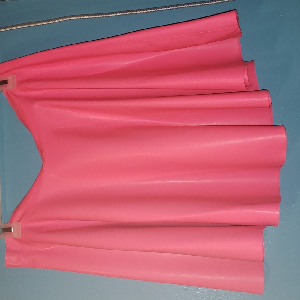 Libidex Avril skater latex skirt